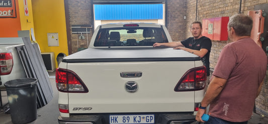 Trifold Soft Lockable tonneau Covers Mazda BT50