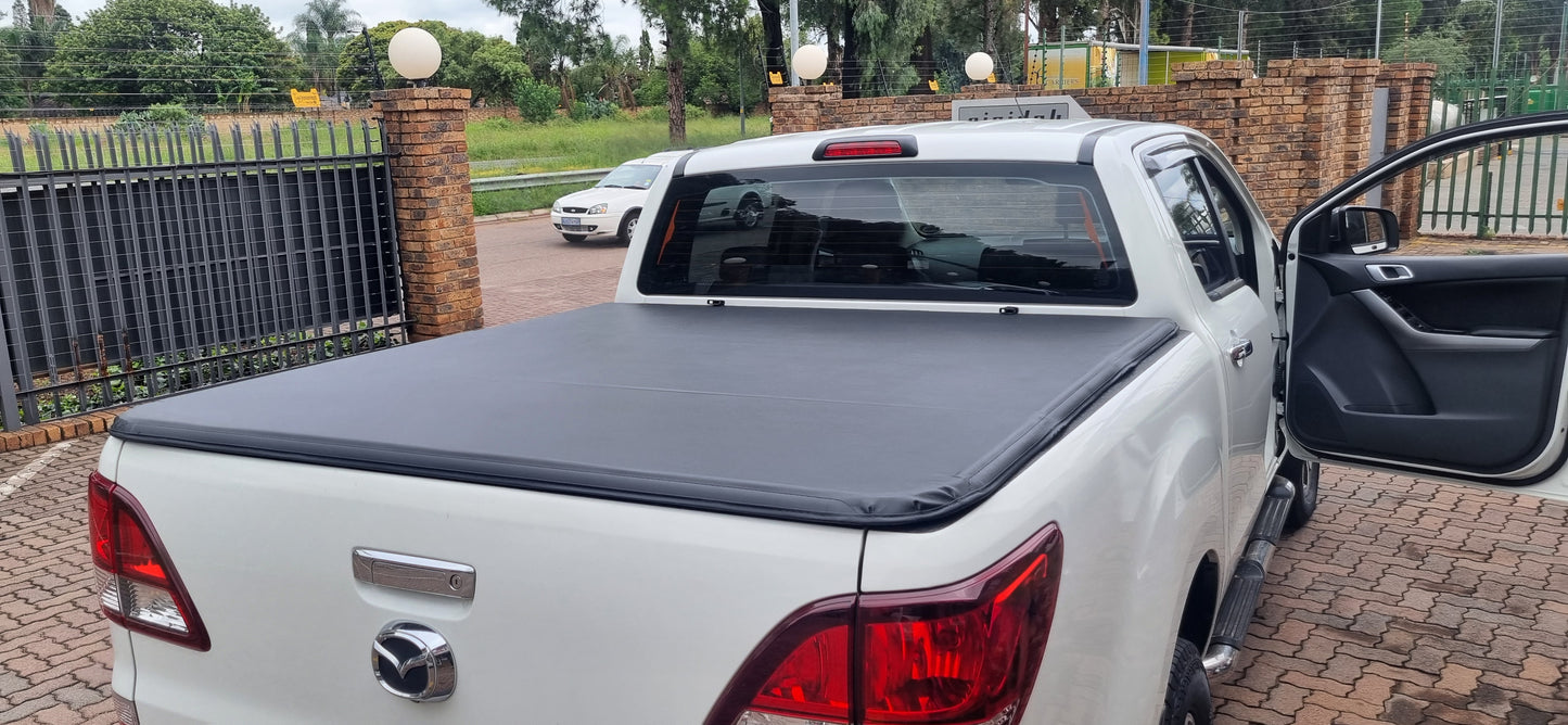 Trifold Soft Lockable tonneau Covers Mazda BT50