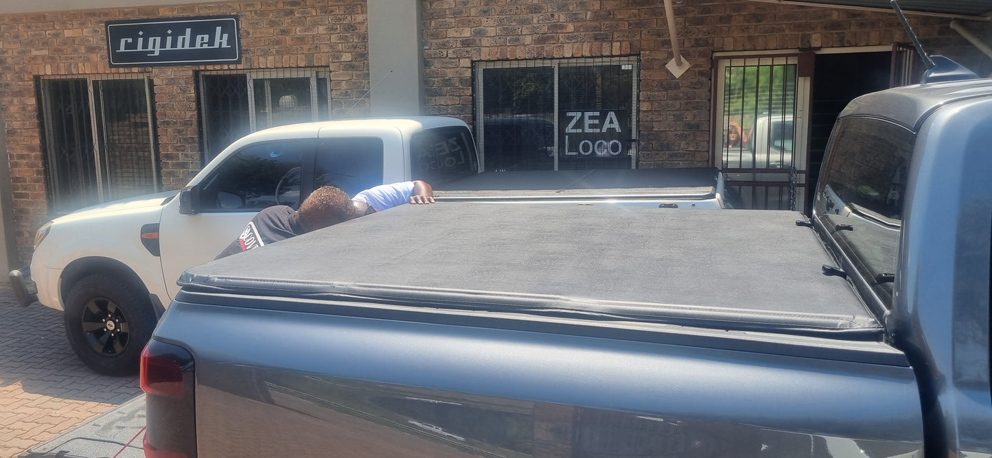 Trifold Hard Lockable Bakkie Tonneau Covers Ford Ranger