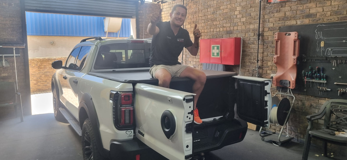 Trifold Hard Lockable Bakkie Tonneau Covers GWM P Series