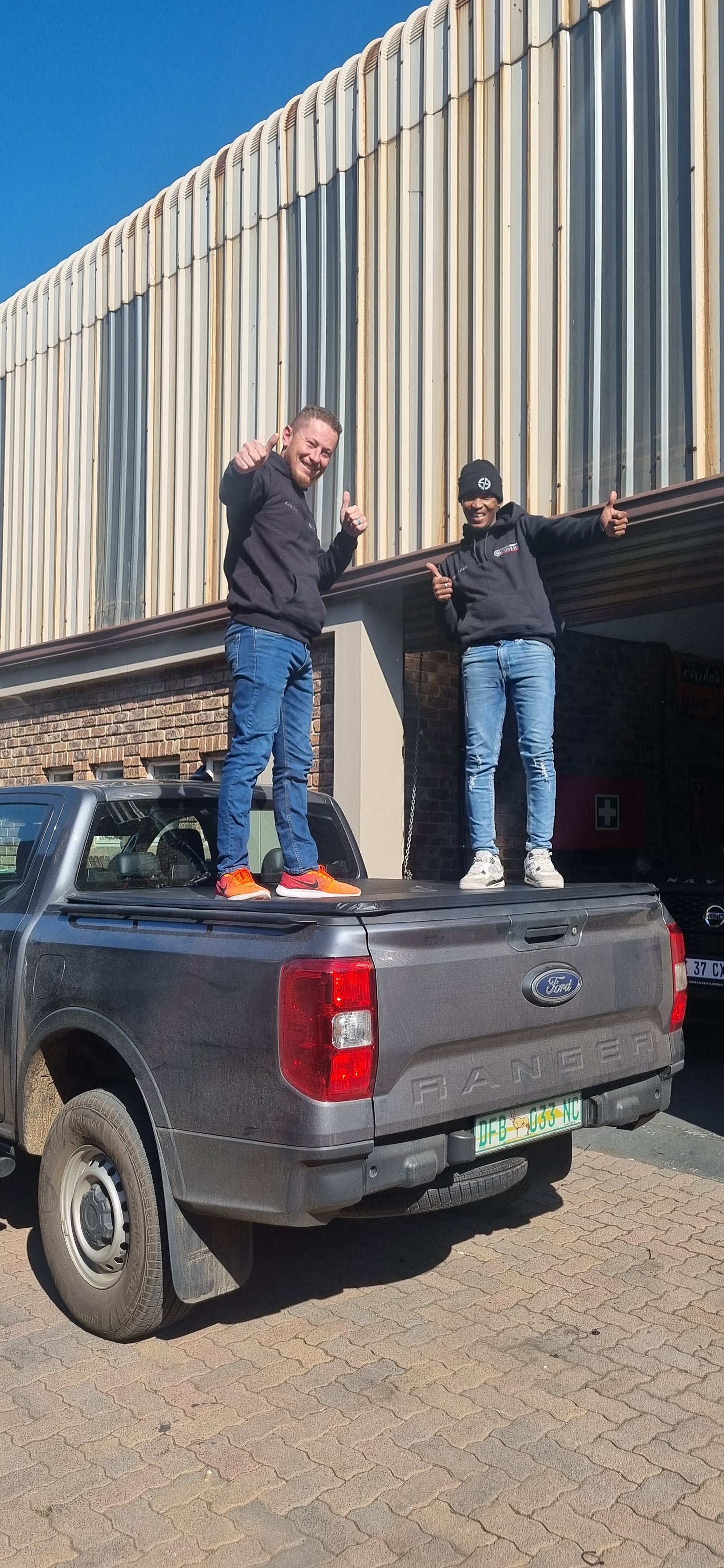 Trifold Hard Lockable Bakkie Tonneau Covers Ford Ranger