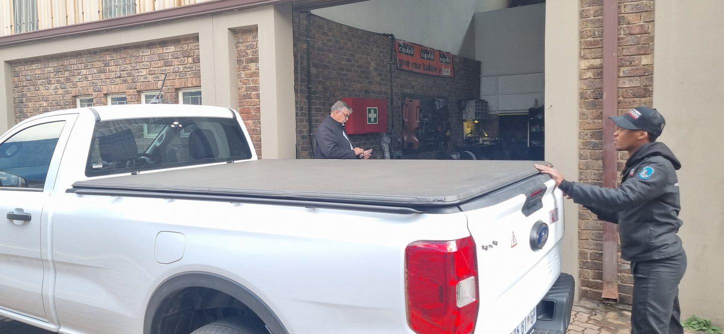 Trifold Hard Lockable Bakkie Tonneau Covers Ford Ranger