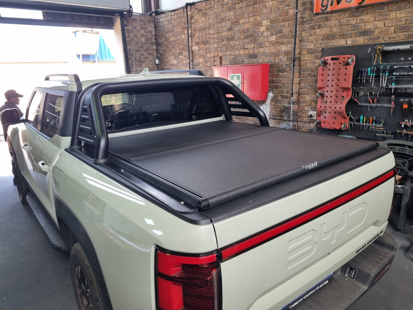 Aluminium Multiflex Hard Folding Covers - BYD