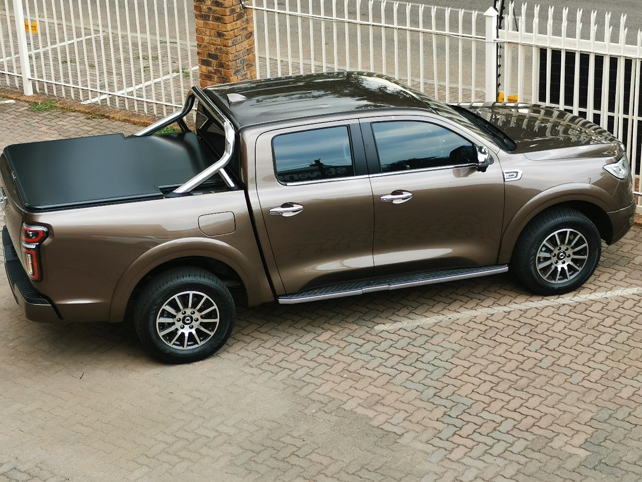 RIGIDEK HARD TONNEAU COVER