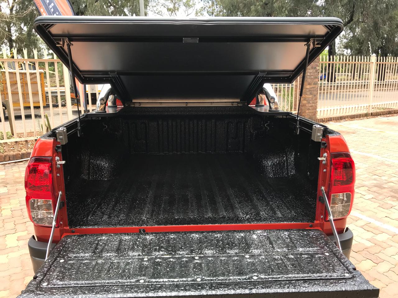 RIGIDEK HARD TONNEAU COVER