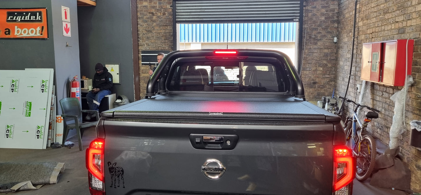 Aluminium Multiflex Hard Folding Covers - Nissan