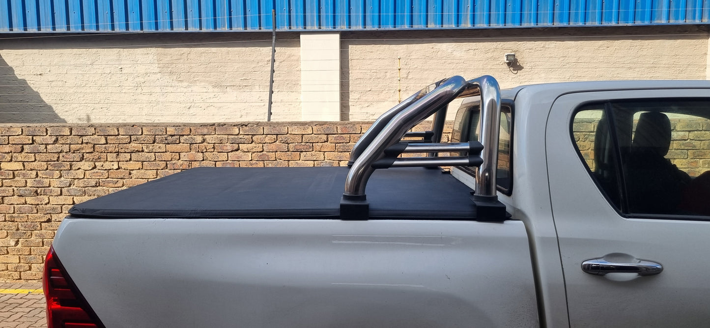 Trifold Hard Lockable Bakkie Tonneau Covers Toyota Hilux