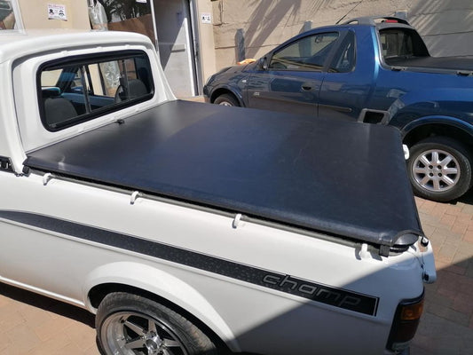 Nissan 1400  Clip-on  Tonneau Cover