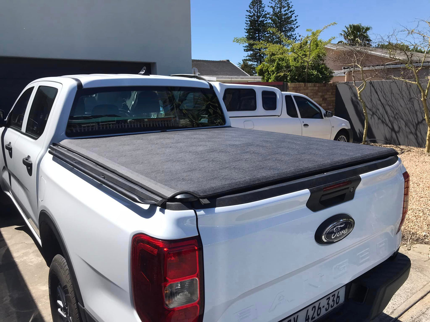 Ford Ranger/Raptor Next Gen 2023+ Clip-on Tonneau Cover