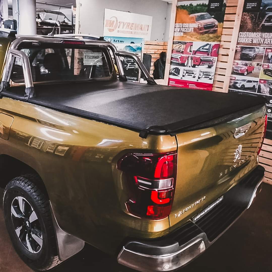 Peugeot Landtrek Clip-on Tonneau Cover