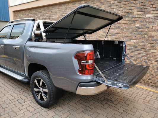 RIGIDEK HARD TONNEAU COVER