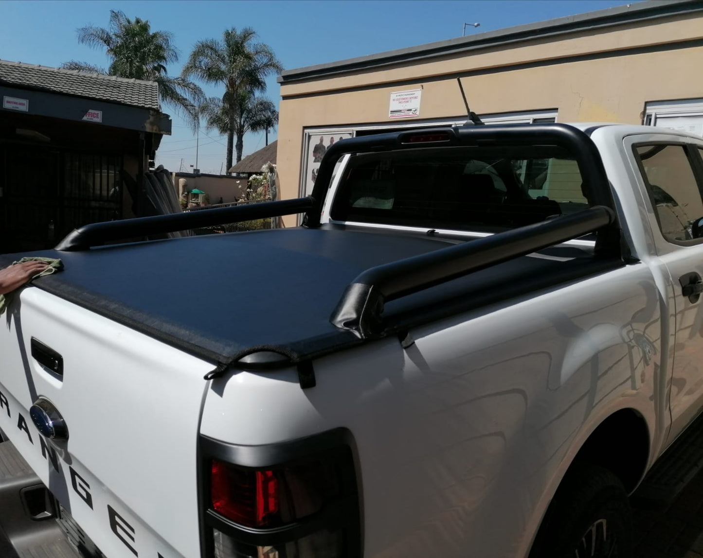 Ford Ranger/Raptor Next Gen 2023+ Clip-on Tonneau Cover