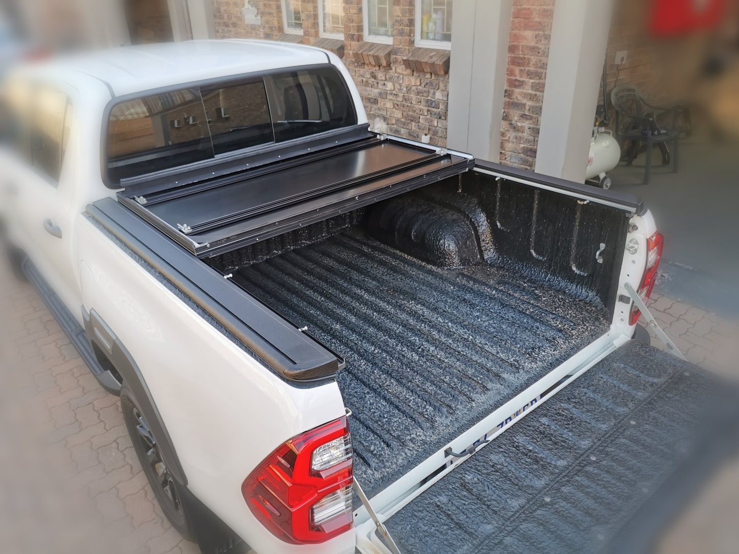 Aluminium Multiflex Hard Folding Covers -Toyota