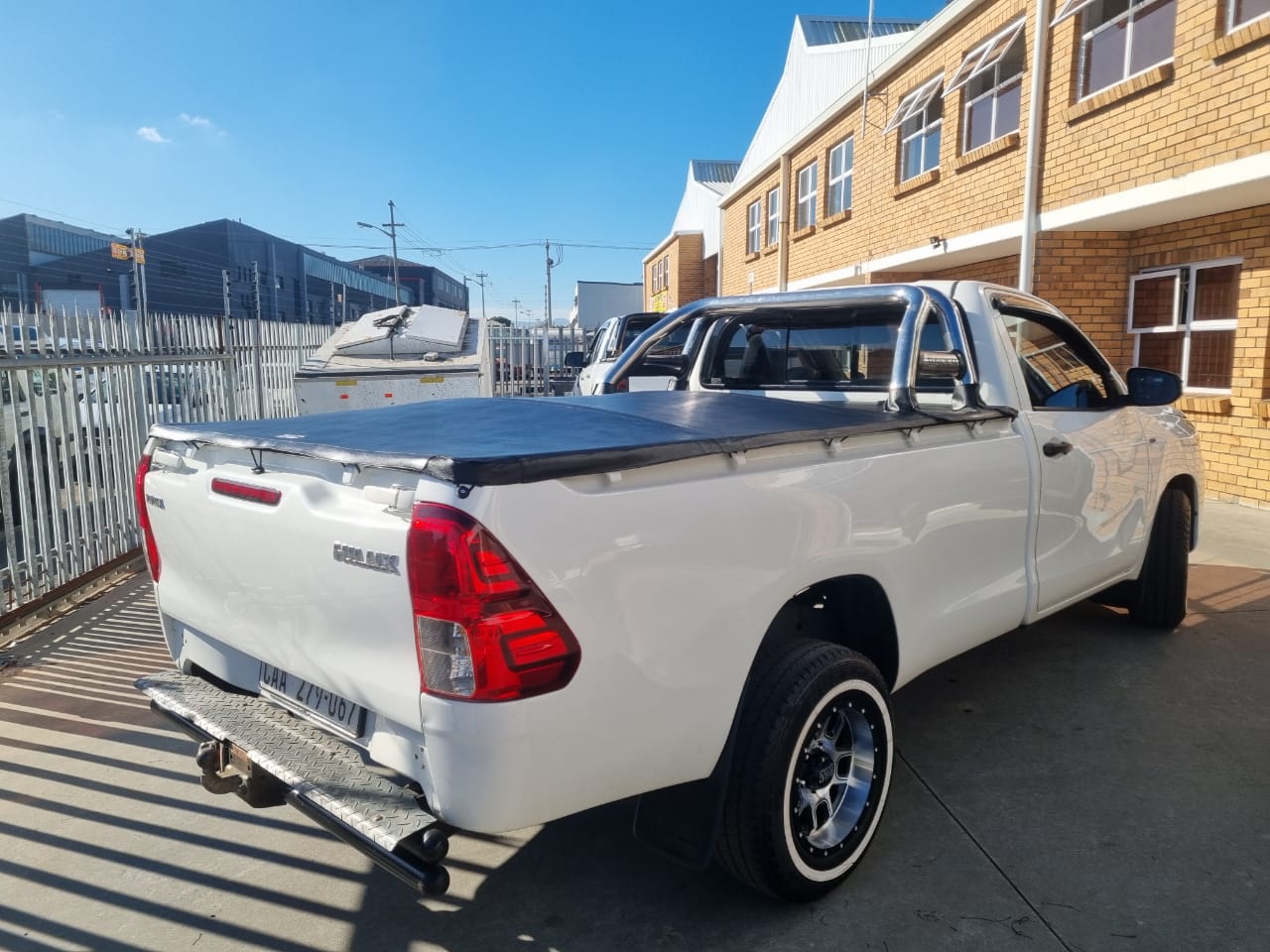 Toyota Hilux 2020+ Elastic Rope Tonneau Cover