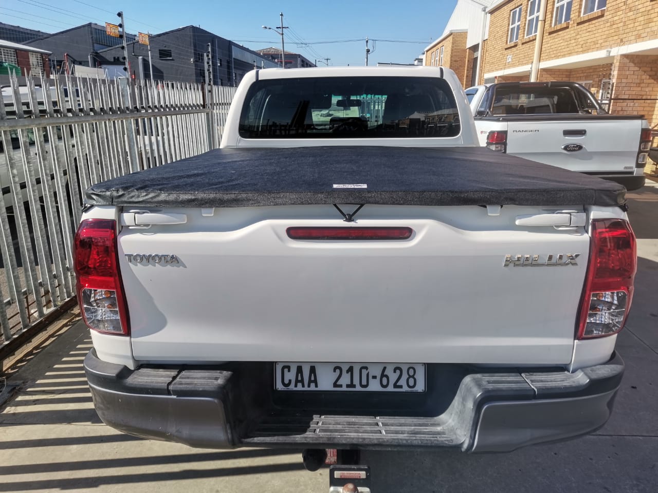 Toyota Hilux 2020+ Elastic Rope Tonneau Cover