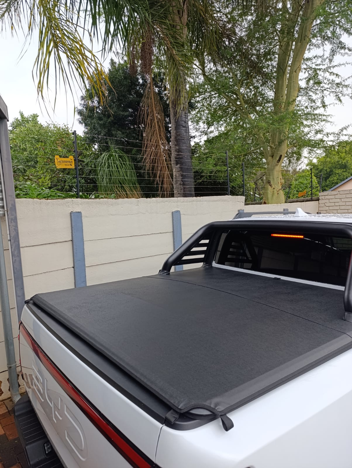 BYD Clip-on  Tonneau Cover