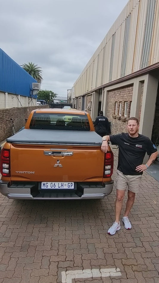 Trifold Hard Lockable Bakkie Tonneau Covers MITSUBISHI Triton