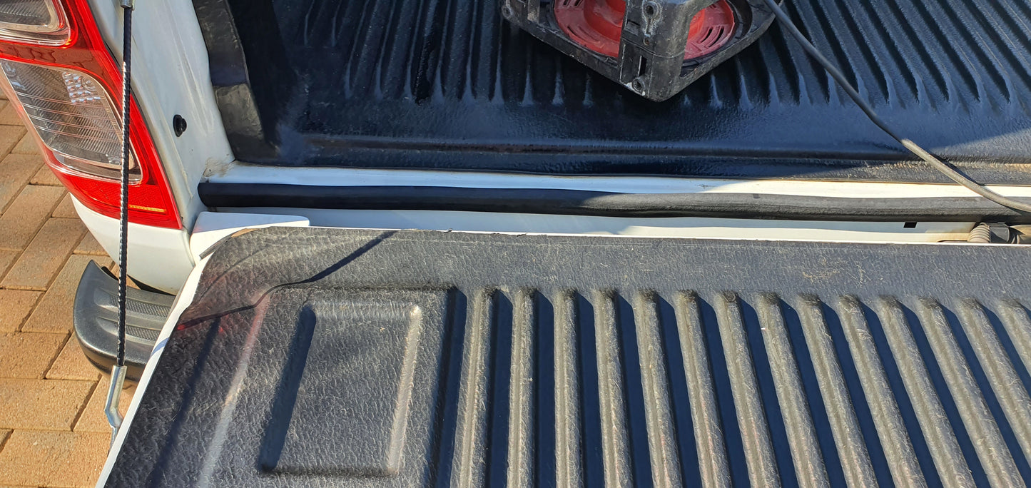 Ford Ranger Tailgate Dust Seal Kit